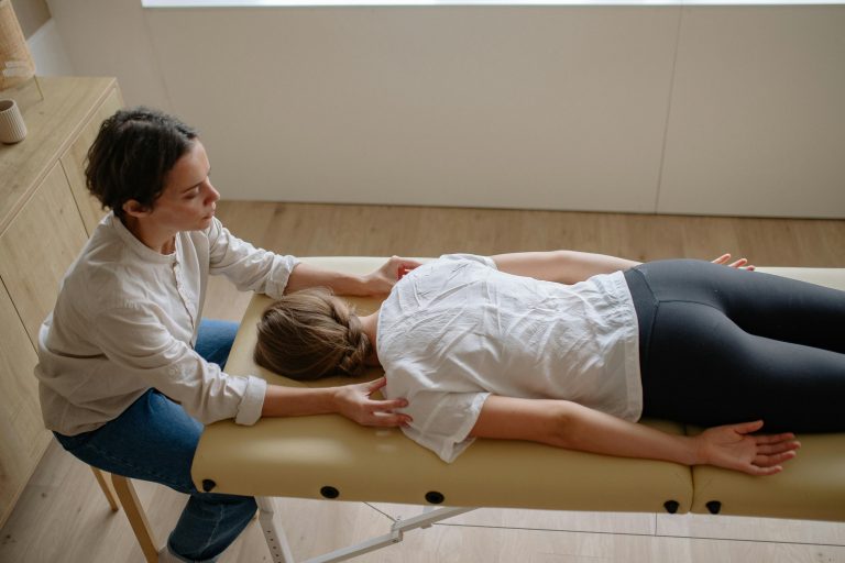 Read more about the article How Chiropractic Practitioners Help Heal Patients: A Look into the Healing Process 