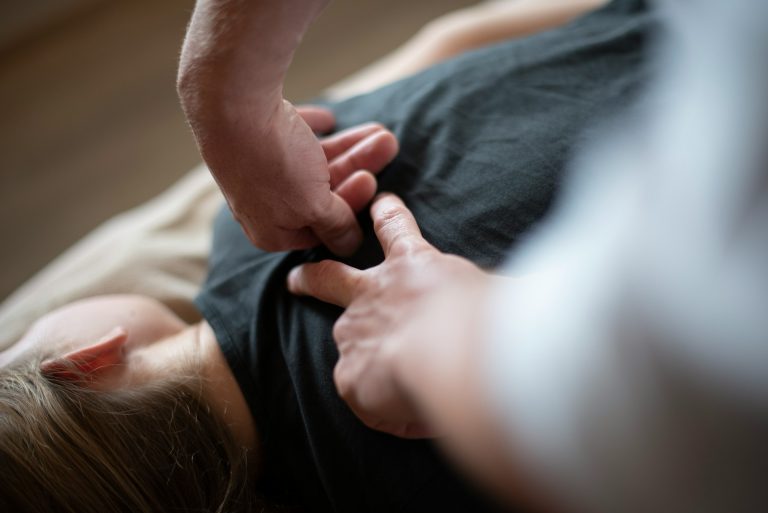 Read more about the article How Chiropractic Practitioners Help Heal Patients: A Look into the Healing Process 